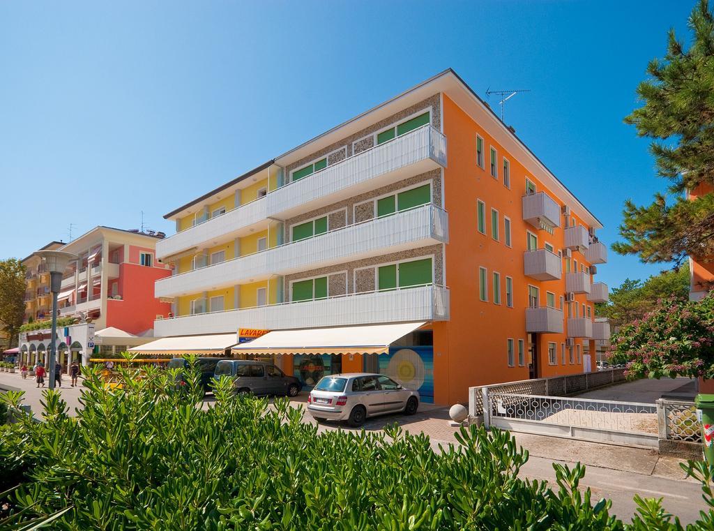 Ida Apartment Бибионе Екстериор снимка